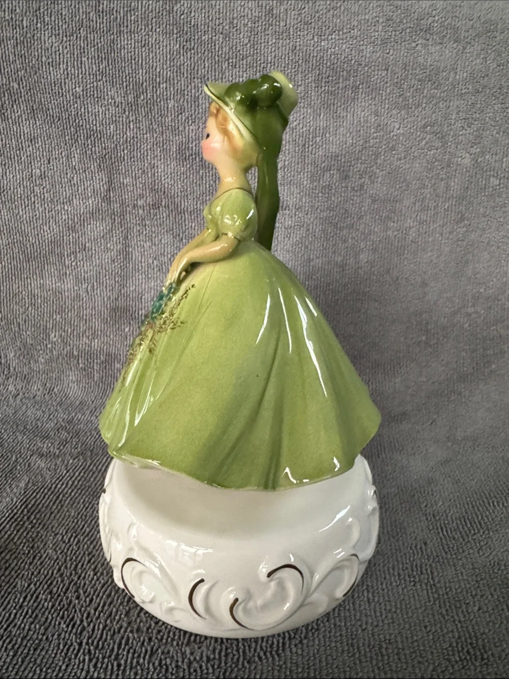 Vintage Josef Original Musical Figurine Music Box 1960’s Japan